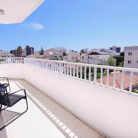 Phaedrus Living Modern City View Flat Nafi Apartment *